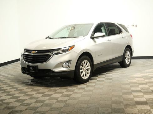 Used 2019 Chevrolet Equinox LT image 3
