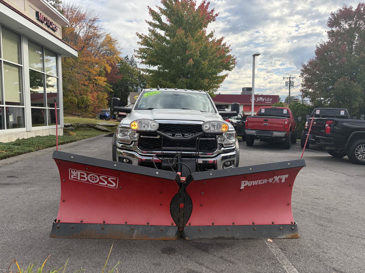 Used 2019 RAM 5500 Tradesman w/ Electrical Accessory Group AWD/4WD image 3
