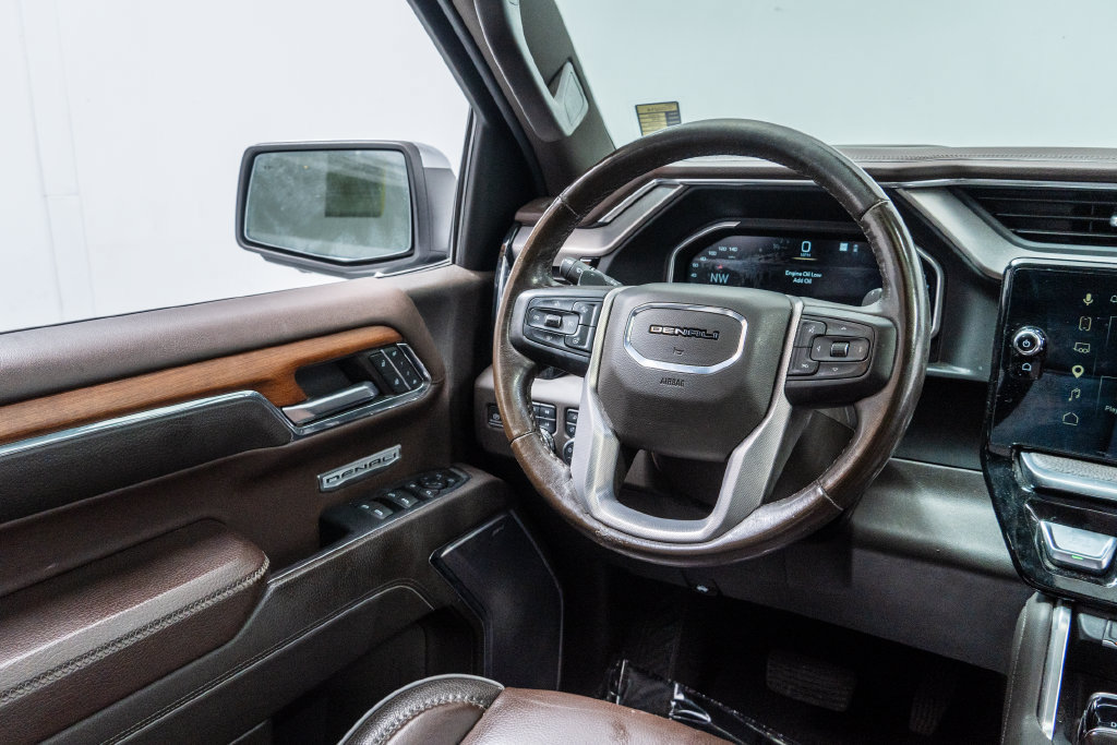 Used 2023 GMC Sierra 1500 Denali AWD/4WD image 32