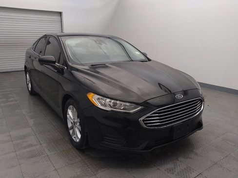 Used 2020 Ford Fusion SE image 13