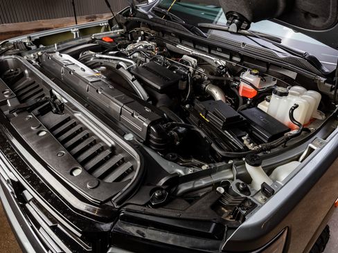 Used 2024 GMC Sierra 2500 AT4 w/ AT4 Premium Plus Package image 40