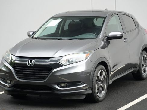 Used 2018 Honda HR-V EX image 42