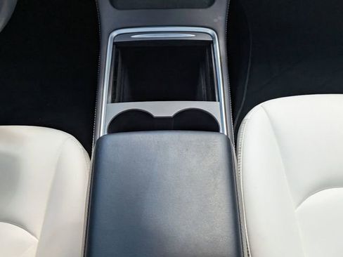 Used 2021 Tesla Model 3 Standard Range Plus RWD image 19