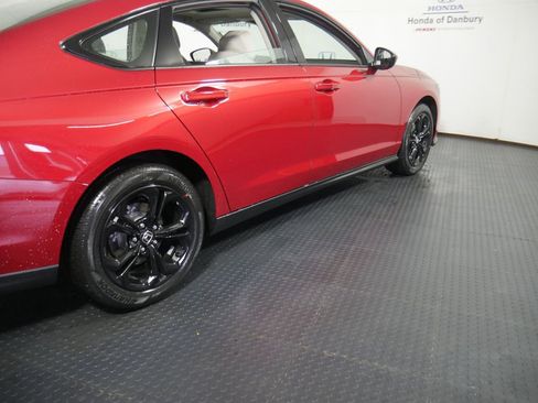 New 2025 Honda Accord SE image 4
