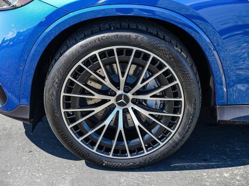New 2026 Mercedes-Benz GLC 43 AMG 4MATIC image 9