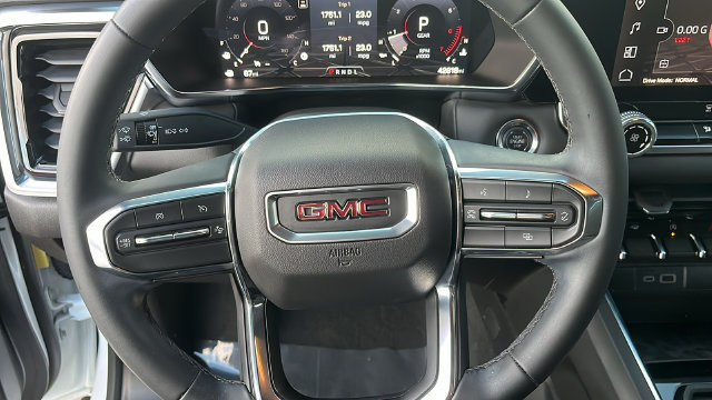 Used 2025 GMC Canyon Elevation RWD image 7