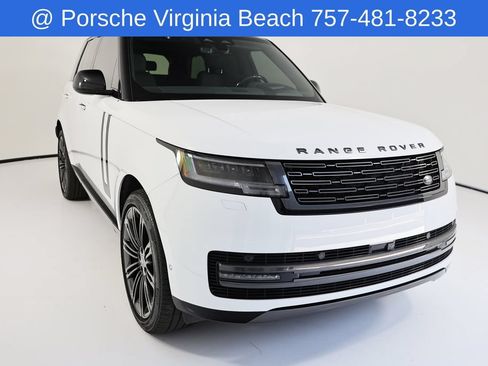 Used 2025 Land Rover Range Rover SE AWD/4WD image 7
