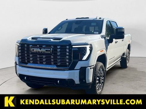 Used 2024 GMC Sierra 3500 Denali Ultimate AWD/4WD image 1