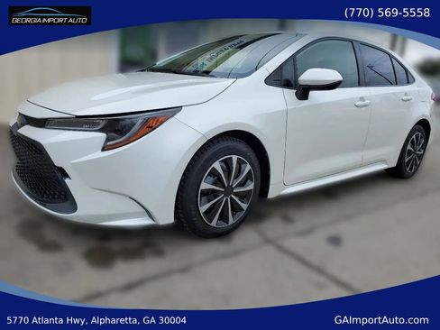Used 2020 Toyota Corolla LE image 1
