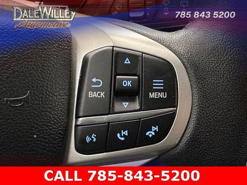 Used 2024 Ford Explorer XLT image 11
