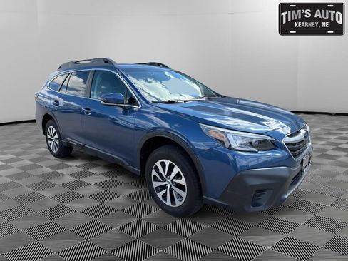 Used 2022 Subaru Outback Premium image 1