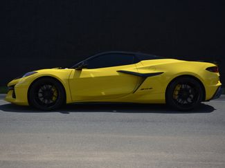 Used 2025 Chevrolet Corvette Z06 w/ Stealth Interior Trim Package RWD video 2