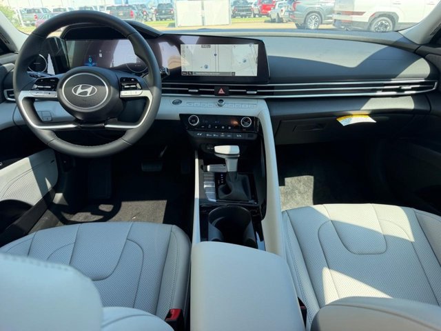 New 2026 Hyundai Elantra Limited FWD image 9
