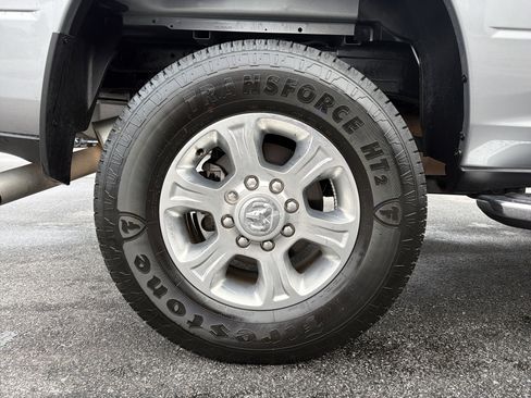 Used 2024 RAM 2500 Big Horn w/ Bed Utility Group image 18