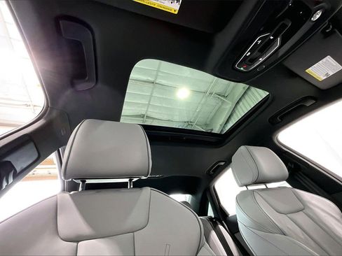 Used 2020 Audi A4 2.0T Premium Plus w/ Premium Plus Package image 27