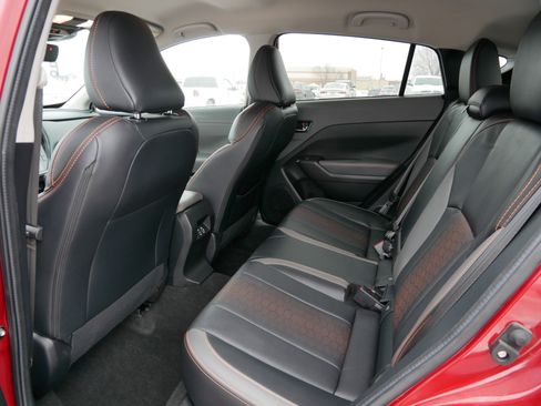 Certified 2024 Subaru Crosstrek 2.5i Limited w/ Crosstrek Mirror Package image 33