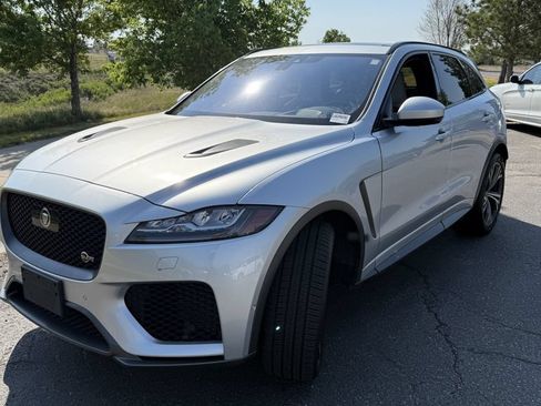 Used 2020 Jaguar F-PACE SVR AWD/4WD image 2