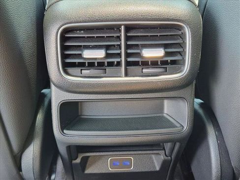 Used 2024 Mercedes-Benz GLE 350 4MATIC image 18