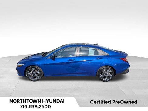 Certified 2025 Hyundai Elantra Sport FWD image 3