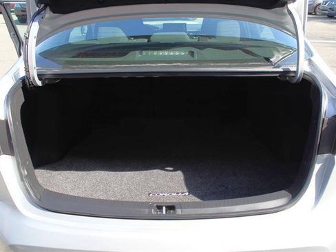 Used 2021 Toyota Corolla SE w/ Carpet Mat Package (TMS) FWD image 24