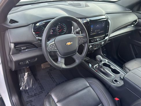 Used 2023 Chevrolet Traverse LT w/ LPO, Roadside Safety Package AWD/4WD image 10