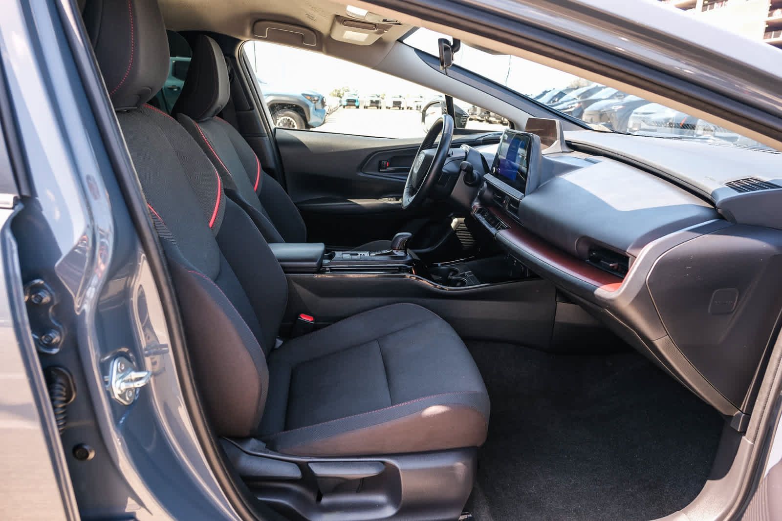 Certified 2024 Toyota Prius Prime FWD image 11