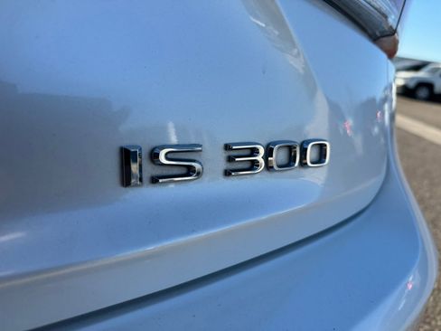 Used 2018 Lexus IS 300 300 image 27
