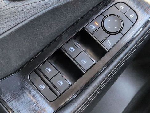 Certified 2023 Nissan Rogue SV AWD/4WD image 22