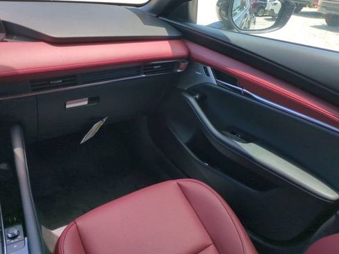 New 2026 MAZDA MAZDA3 Hatchback w/Premium Plus Pkg AWD/4WD image 18