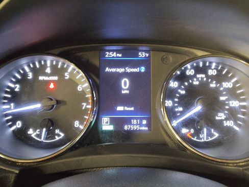 Used 2020 Nissan Rogue SV FWD image 23