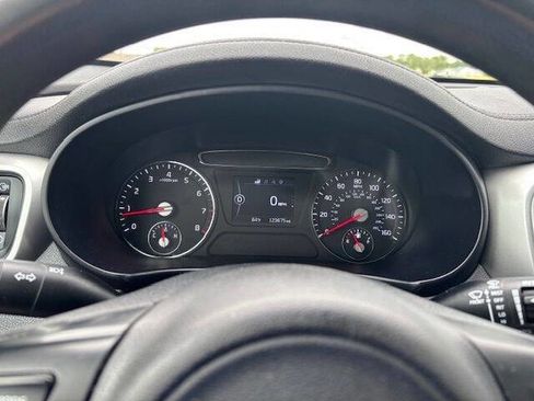 Used 2016 Kia Sorento FWD image 11