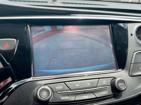 Used 2019 Buick Envision Essence FWD image 14