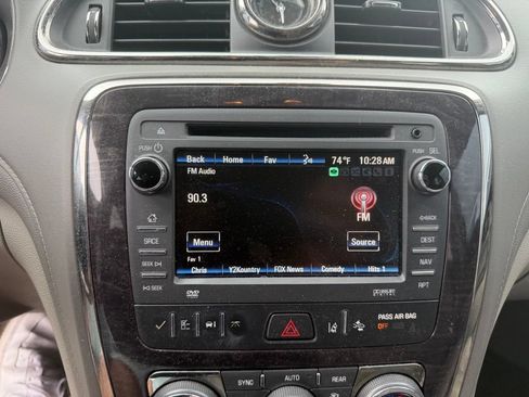 Used 2017 Buick Enclave Premium AWD/4WD image 9