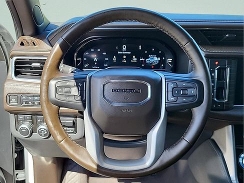 Used 2023 GMC Yukon XL Denali w/ LPO, Floor Liner Package AWD/4WD image 18