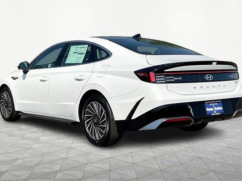 New 2025 Hyundai Sonata Limited image 3