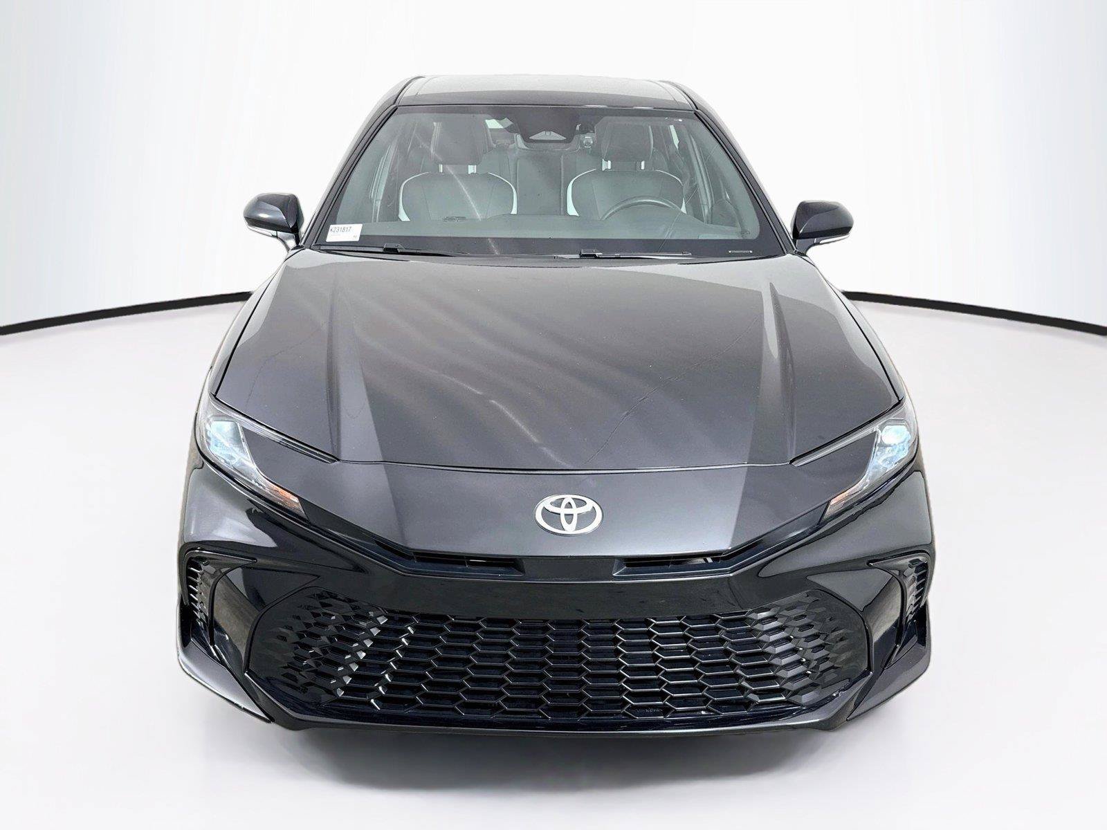 Used 2026 Toyota Camry SE FWD image 10