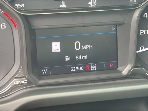 Used 2022 GMC Sierra 1500 AT4 w/ AT4 Premium Package AWD/4WD image 9