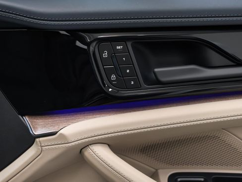 New 2026 Porsche Panamera 4 image 23