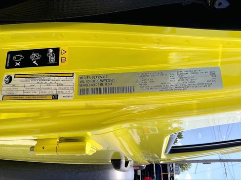 Used 2022 Jeep Wrangler Unlimited Sport AWD/4WD image 32