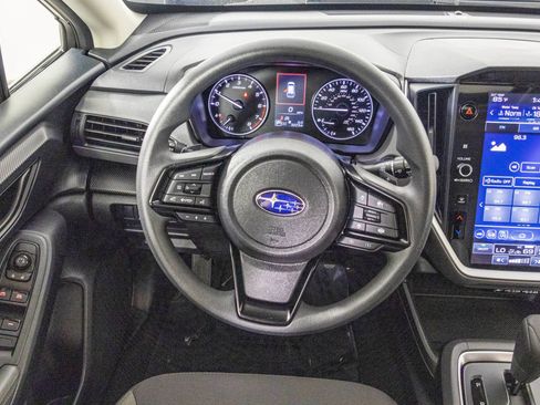 Used 2025 Subaru Crosstrek 2.0i Premium image 30