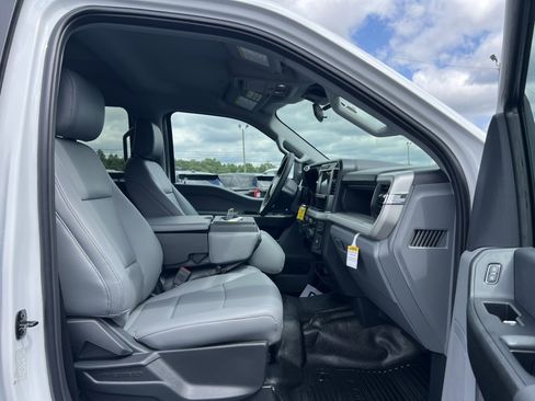 New 2025 Ford F450 XL w/ XL Chrome Package image 13