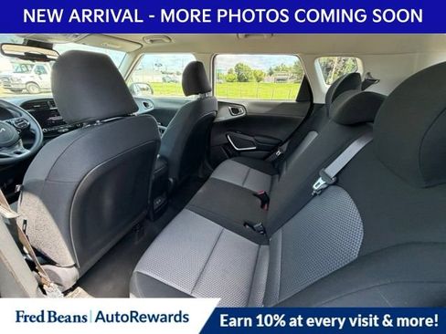 Used 2023 Kia Soul S FWD image 11
