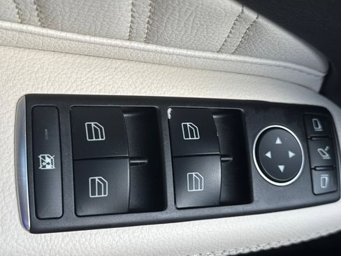 Used 2019 Mercedes-Benz GLE 43 AMG 4MATIC image 37