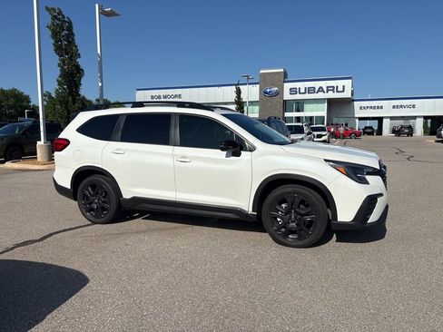 Used 2023 Subaru Ascent Onyx Edition AWD/4WD image 1