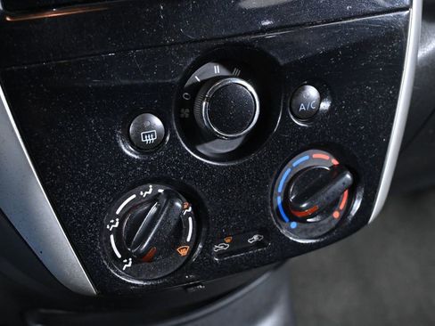 Used 2015 Nissan Versa Note SV image 17