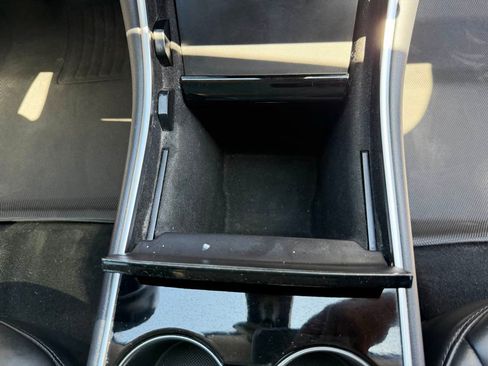 Used 2018 Tesla Model 3 Long Range RWD image 39