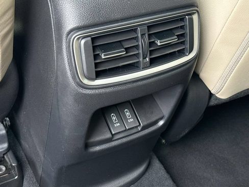 Used 2018 Honda CR-V Touring image 22