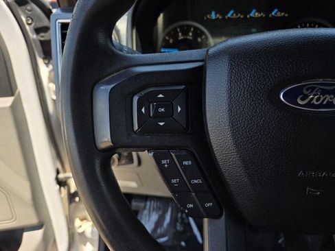 Used 2016 Ford F150 XLT AWD/4WD image 19