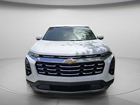 Used 2025 Chevrolet Equinox LT w/ Safety and Technology Package image 3