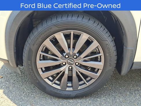 Used 2022 Nissan Pathfinder SL w/ SL Premium Package AWD/4WD image 10